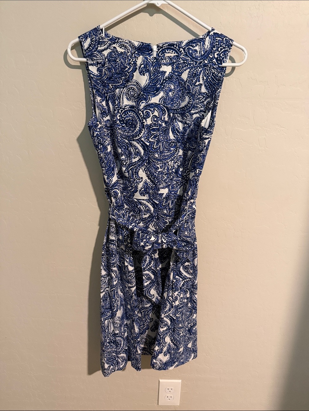 Sleeveless Blue and White Paisley Midi Dress